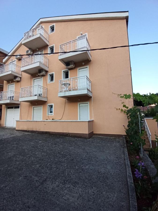 Apartments Parapid Budva Eksteriør billede