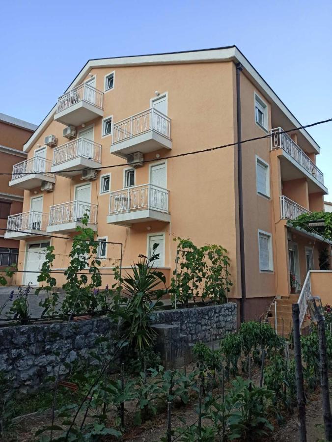 Apartments Parapid Budva Eksteriør billede